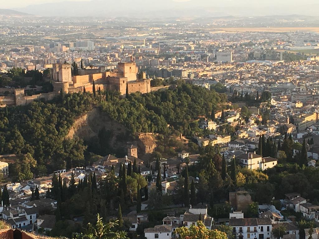 Apartamentos Turisticos Grx Granada Exteriör bild